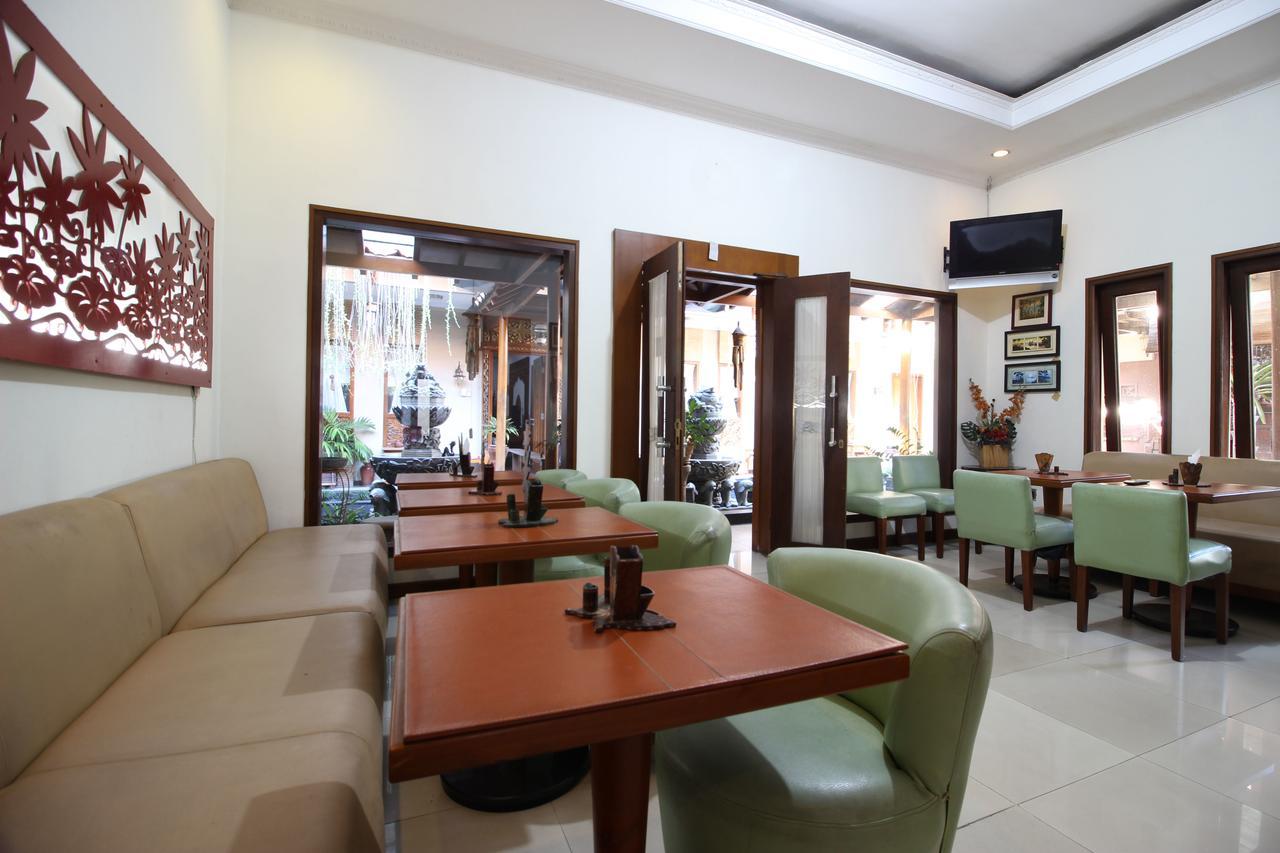 Reddoorz Plus Near Tugu Jogja 2 Yogyakarta Exterior foto